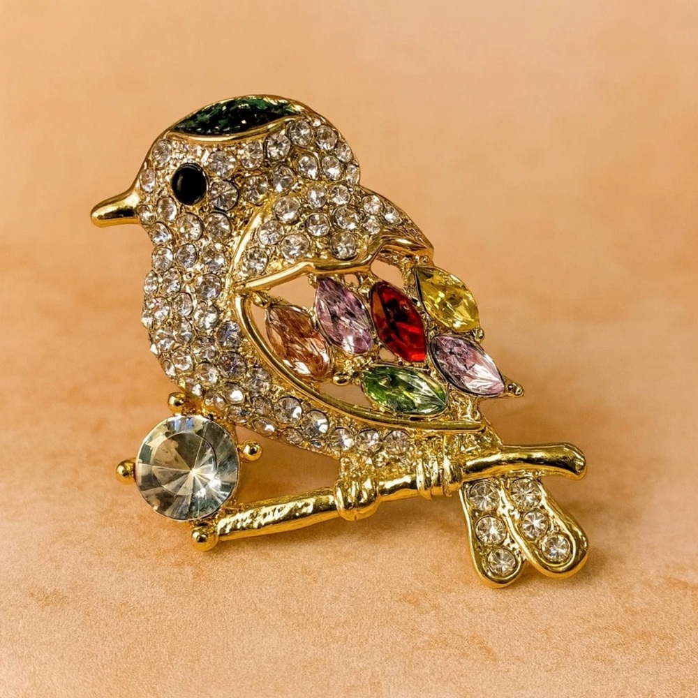 Gold-Tone Rhinestone Bird Brooch Sparkling Bird Pin, Cute Elegant. New.